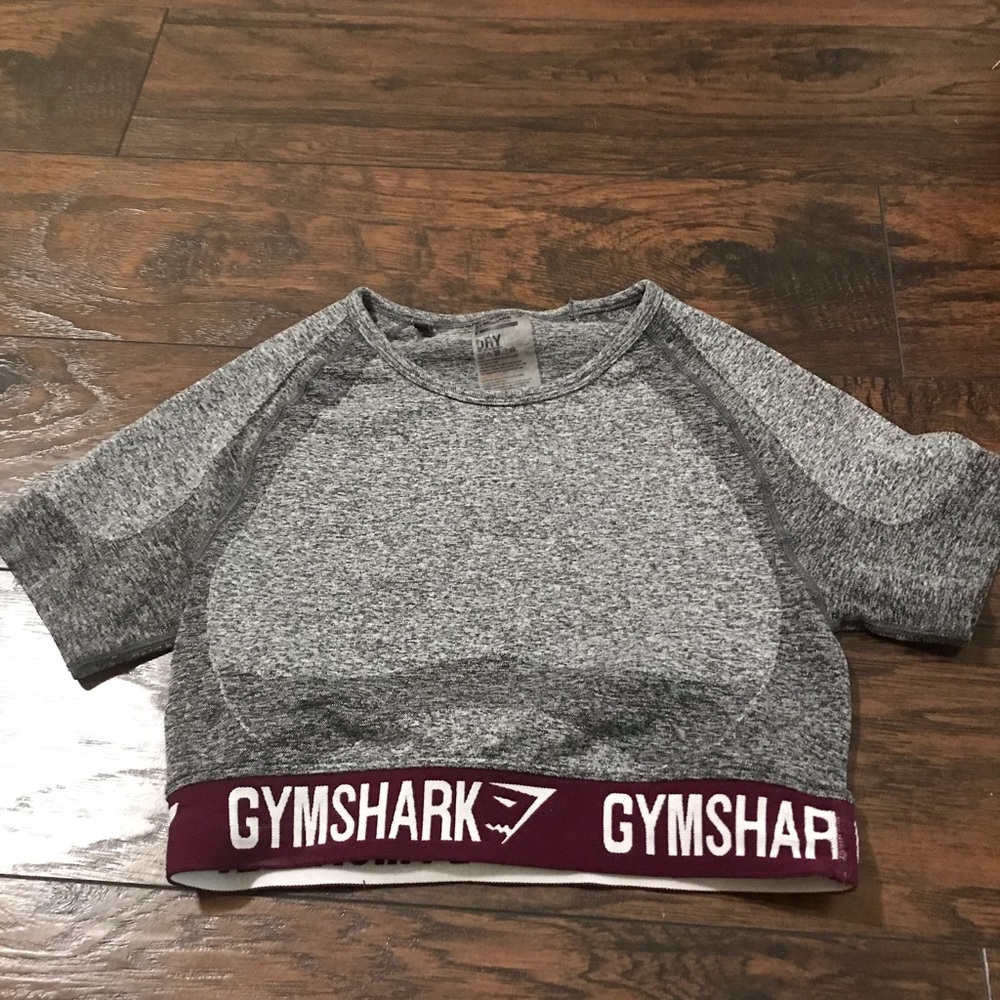 NWOT Gymshark flex crop top